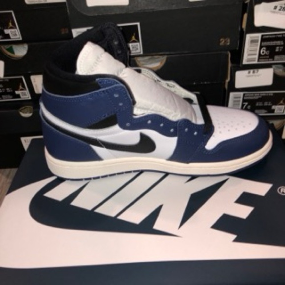Air Jordan 1 Retro High OG size 8.5 Woman’s 6 Men’s DS New With Box - Picture 9 of 13
